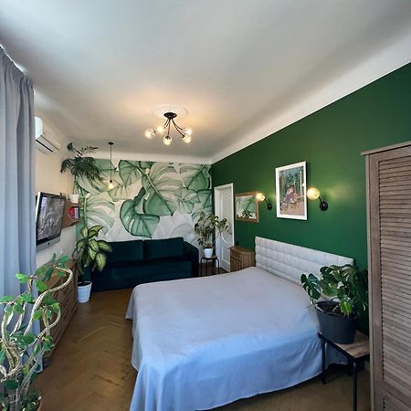 Apartment On Skorykovskyi Lane 4 Днепър Екстериор снимка