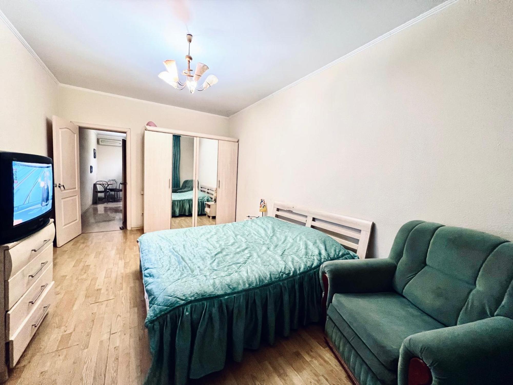 Apartment On Skorykovskyi Lane 4 Днепър Екстериор снимка