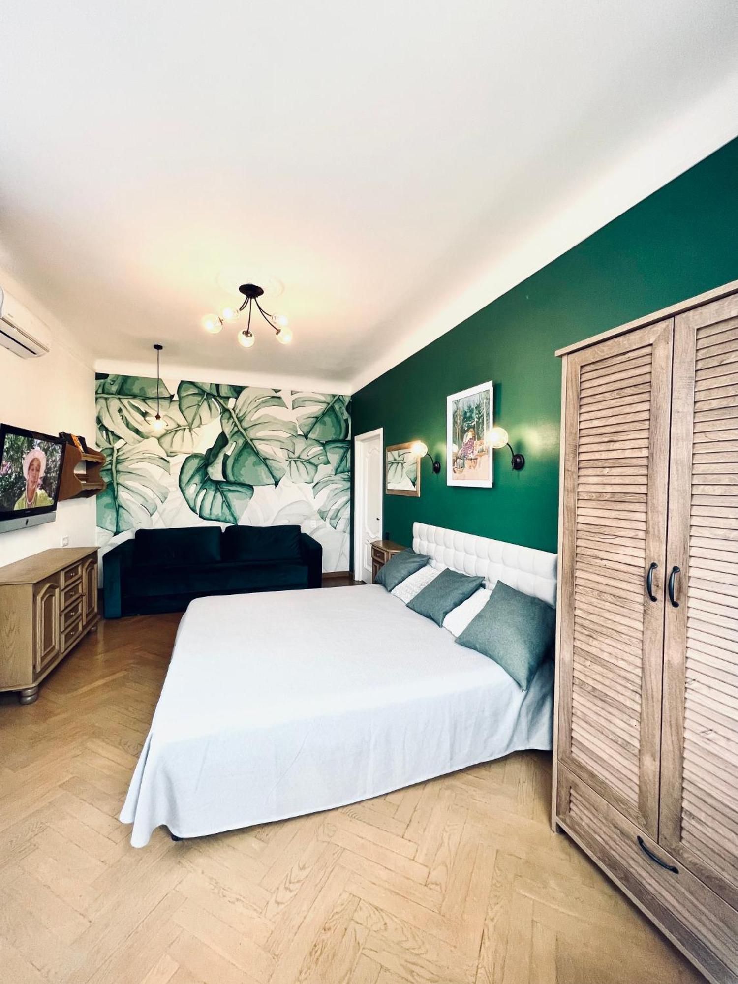 Apartment On Skorykovskyi Lane 4 Днепър Екстериор снимка