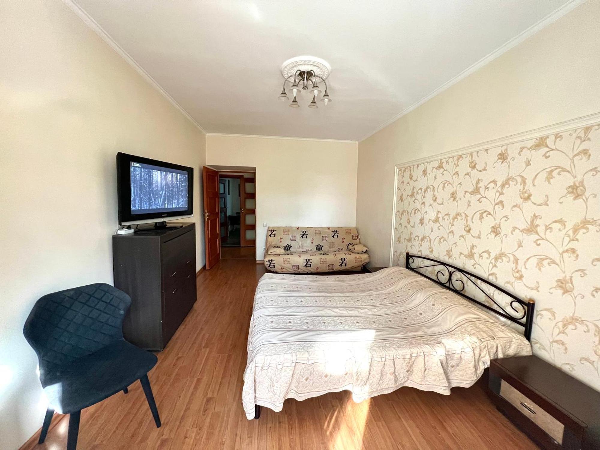 Apartment On Skorykovskyi Lane 4 Днепър Екстериор снимка